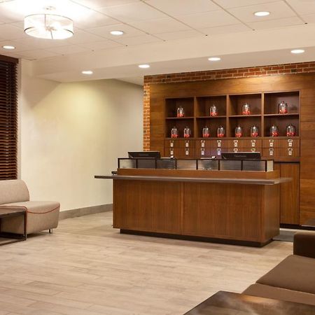 Four Points By Sheraton Cleveland Airport Interno foto