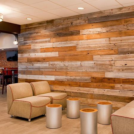 Four Points By Sheraton Cleveland Airport Interno foto