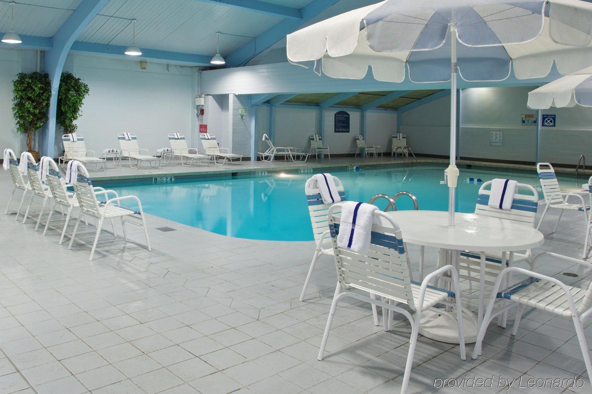 Four Points By Sheraton Cleveland Airport Esterno foto