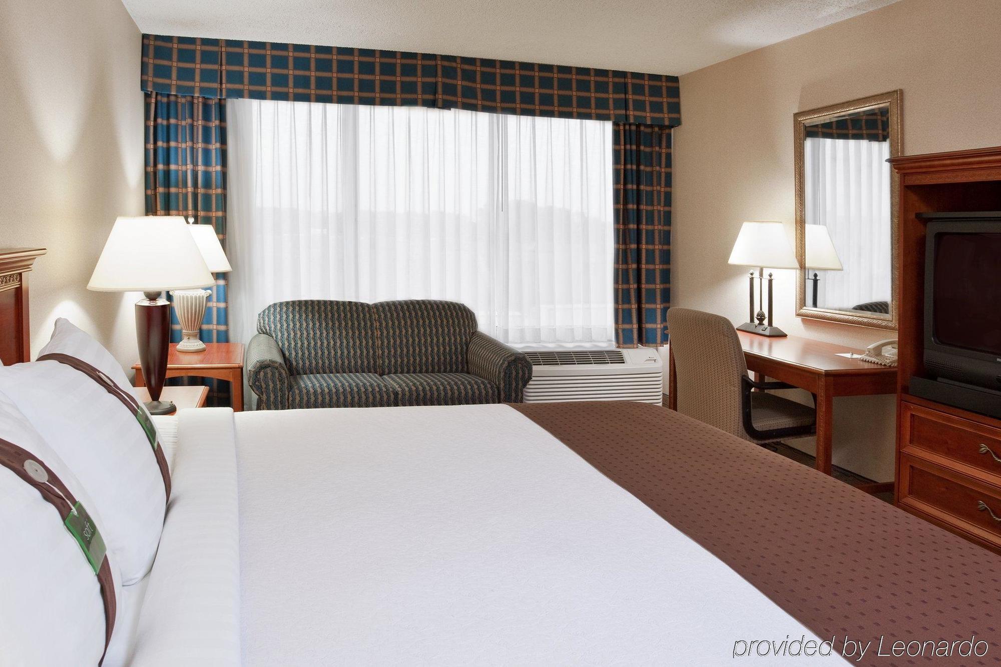 Four Points By Sheraton Cleveland Airport Esterno foto