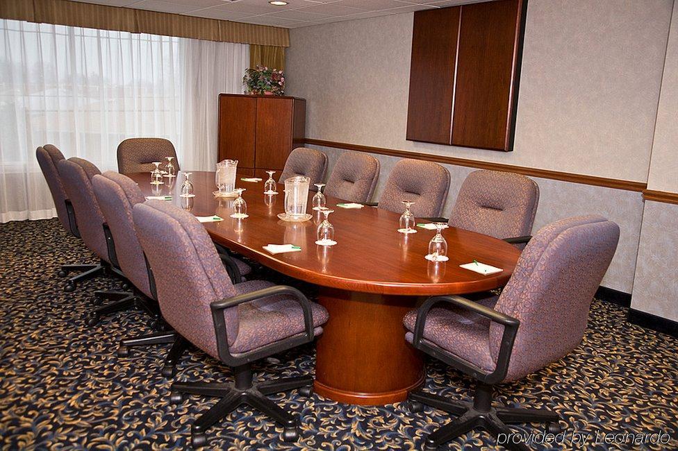 Four Points By Sheraton Cleveland Airport Esterno foto