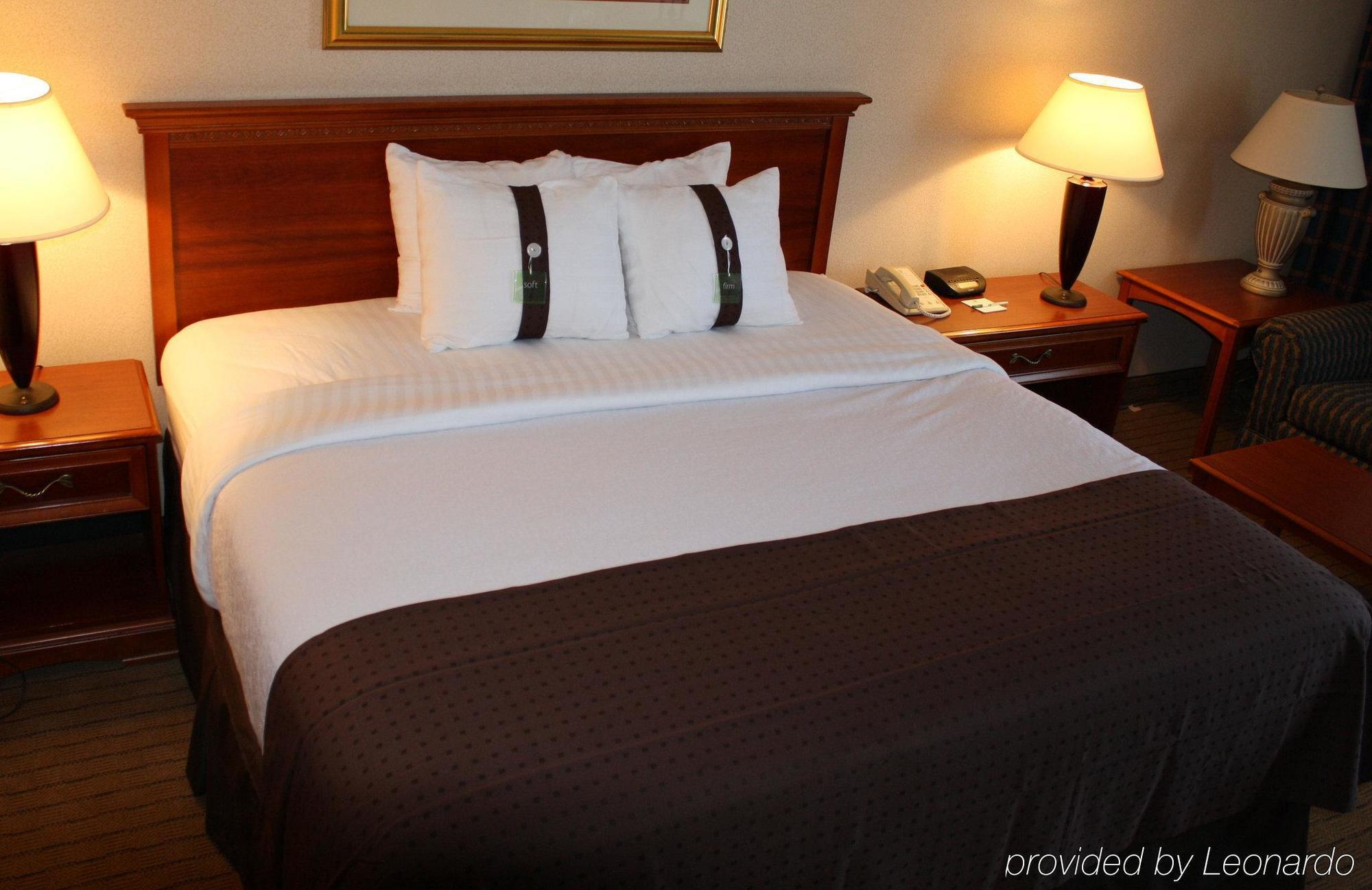 Four Points By Sheraton Cleveland Airport Esterno foto