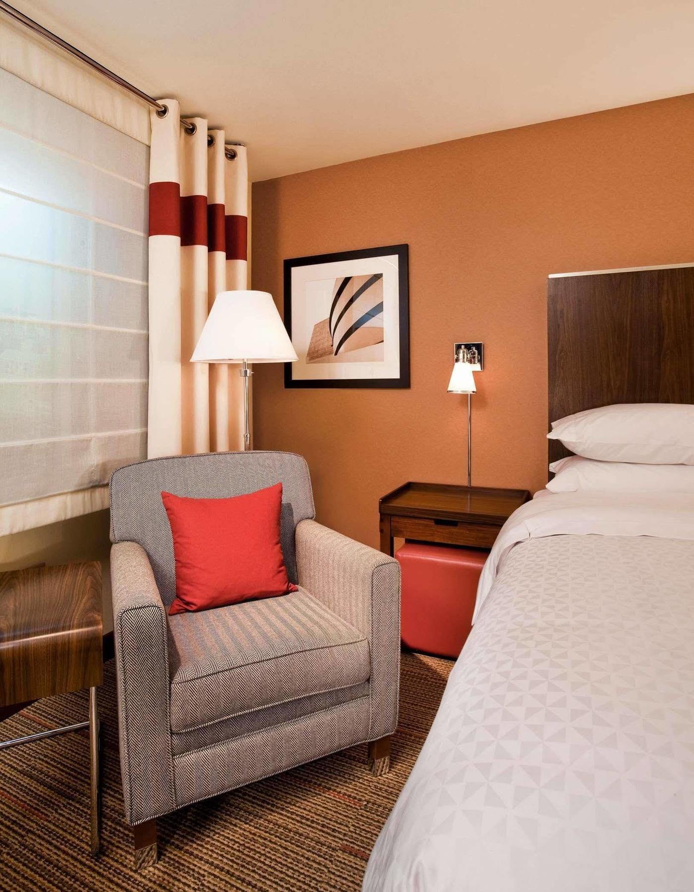 Four Points By Sheraton Cleveland Airport Esterno foto