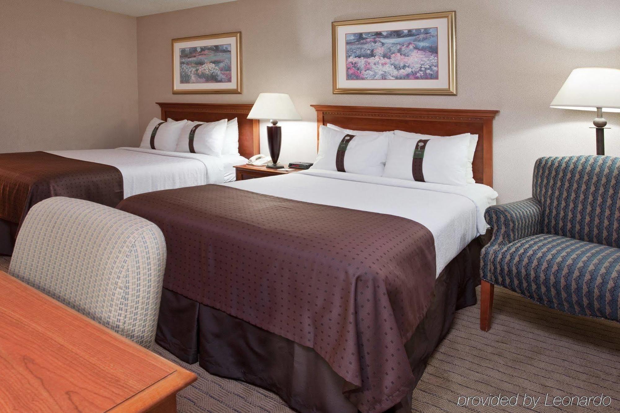 Four Points By Sheraton Cleveland Airport Esterno foto